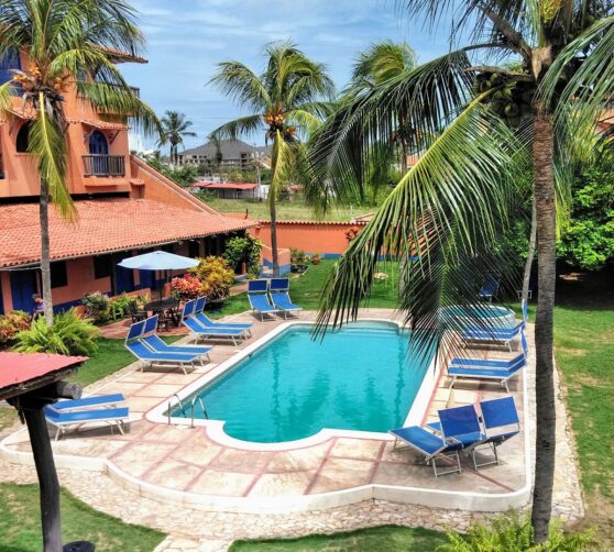 Costa Linda Beach · 4