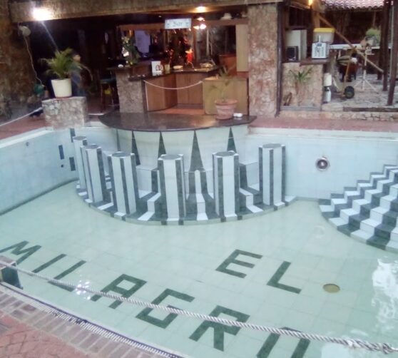 Hotel Castillo El Milagro · 4