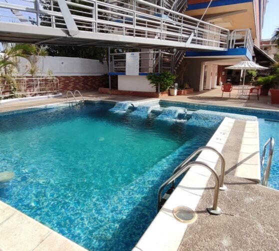 Howard Johnson Hotel Tinajero · 4