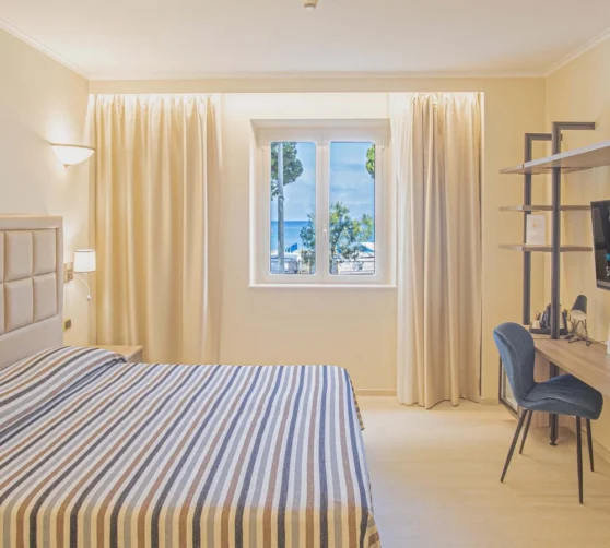 Grande Albergo · 3