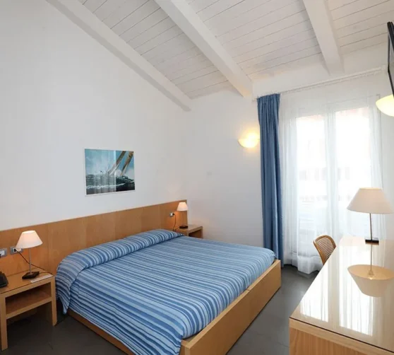 Hotel Genova · 5