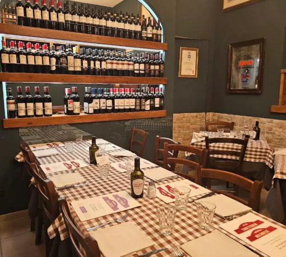 Trattoria Milanese dal 1997 · 4