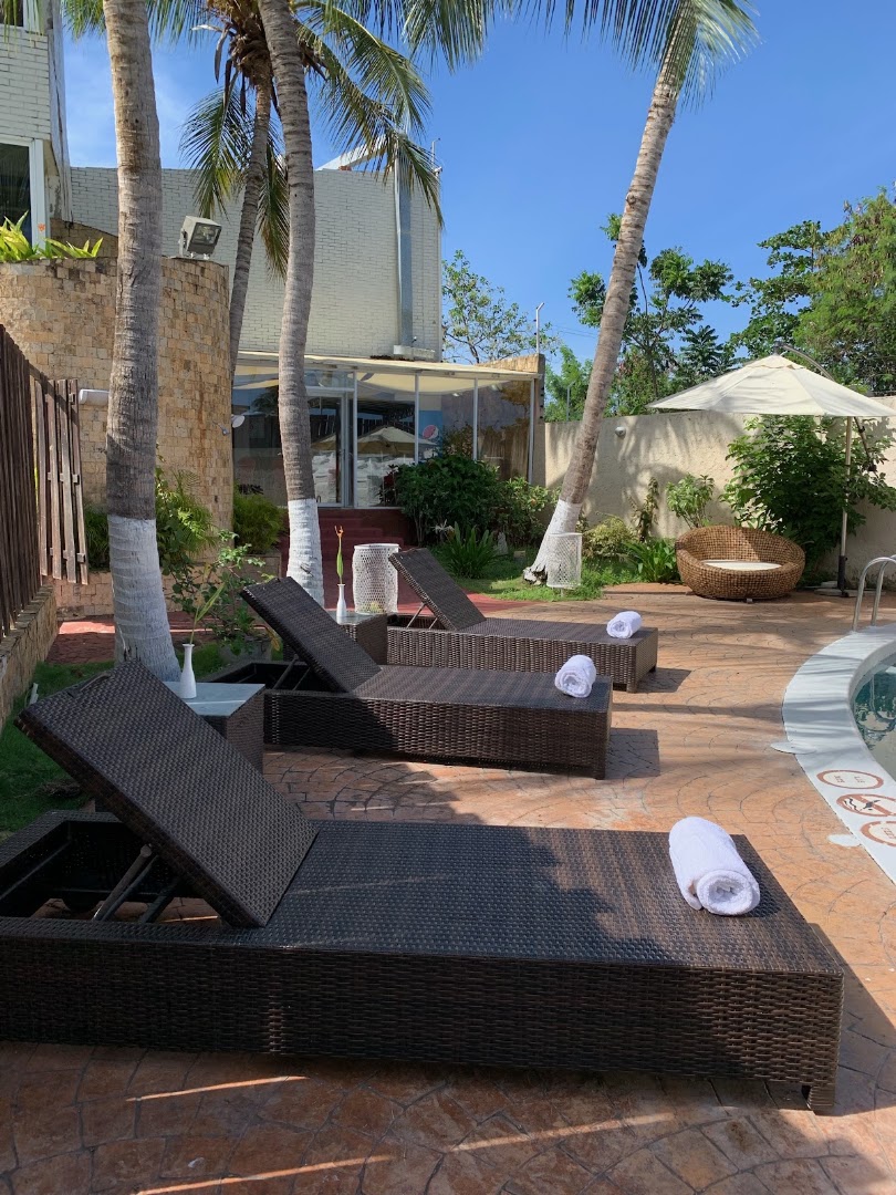 Bakhos Suites Hotel · 1