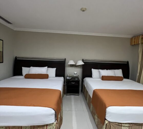 Bakhos Suites Hotel · 5