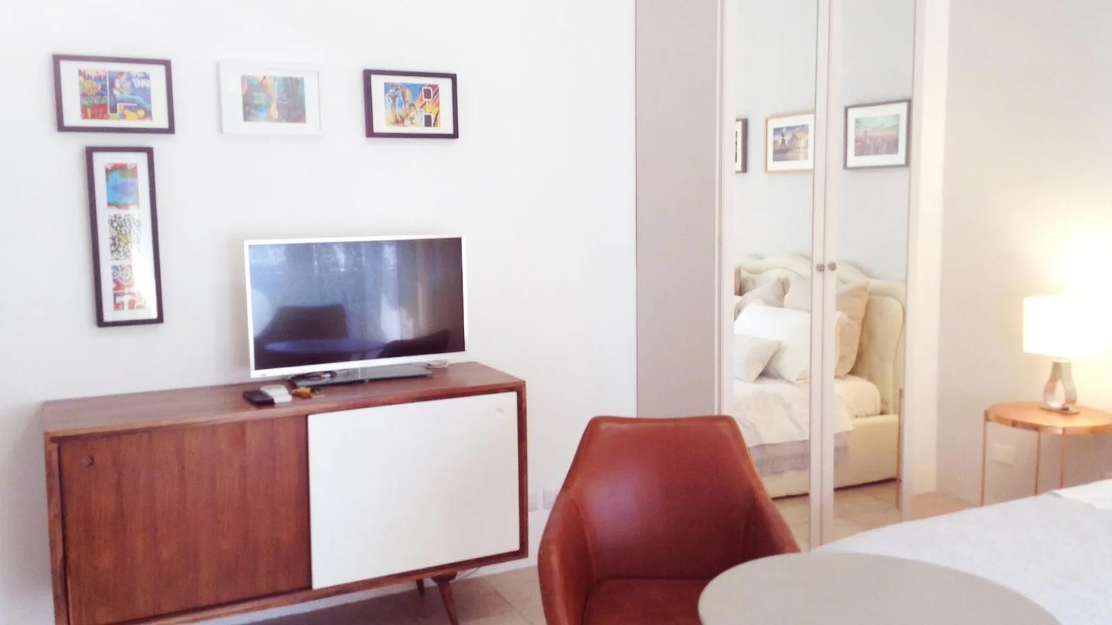 Angela's Apartment · 5