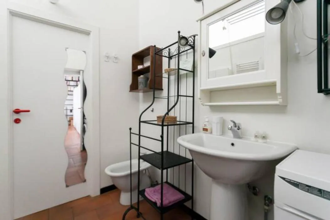 GuestHost - Porta Ticinese Balcony Apartment · 3