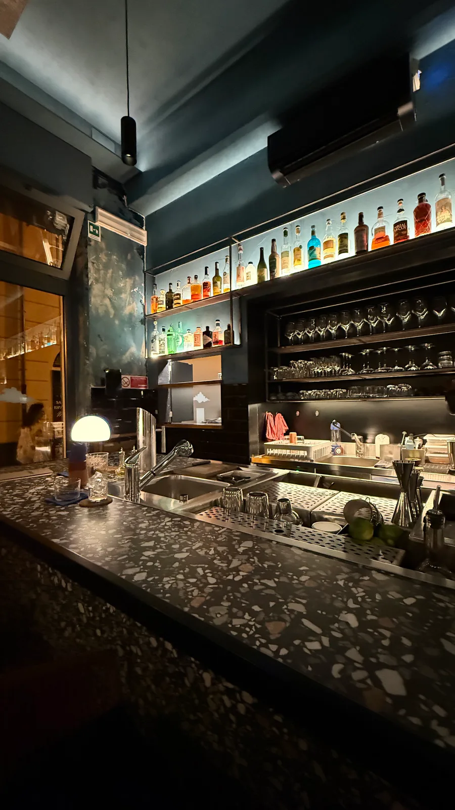 Caligo Cocktail Bar · 4
