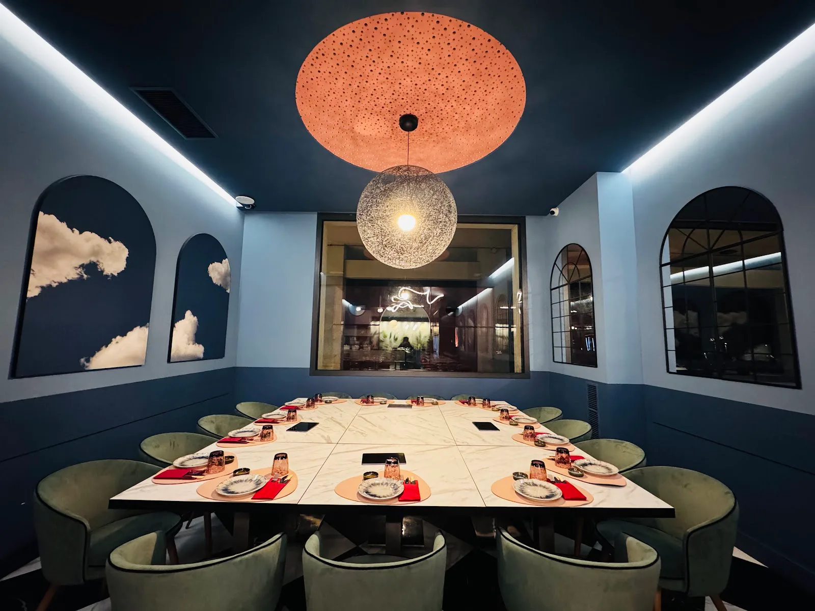 MOOV - Ristorante Sushi, Cinese e Italiano · 1