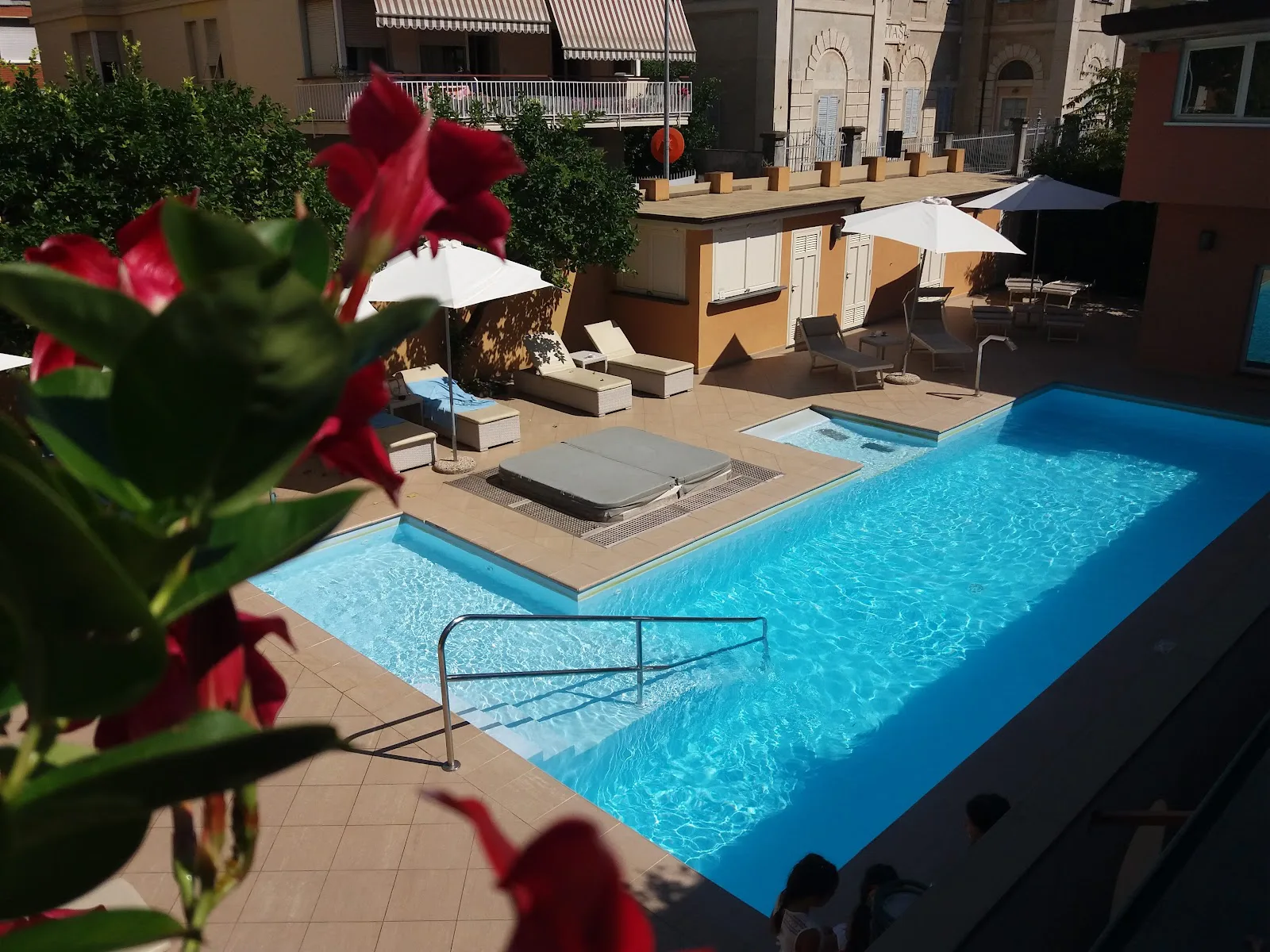 Hotel Monte Rosa · 1