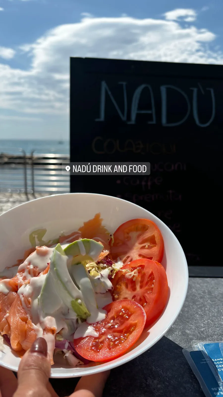 Nadú drink and food · 4