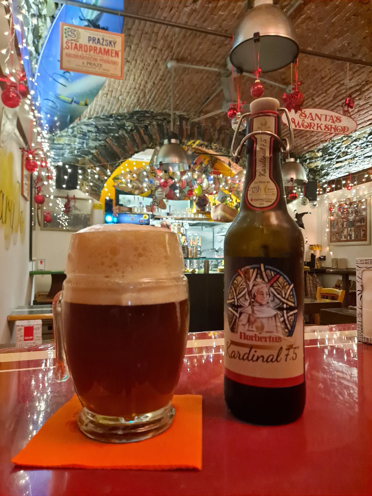 Mary Jo Cafe' · 4
