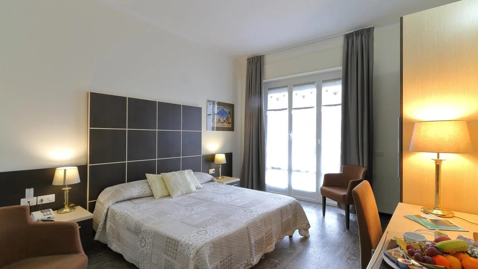 Hotel Ferrari · 3