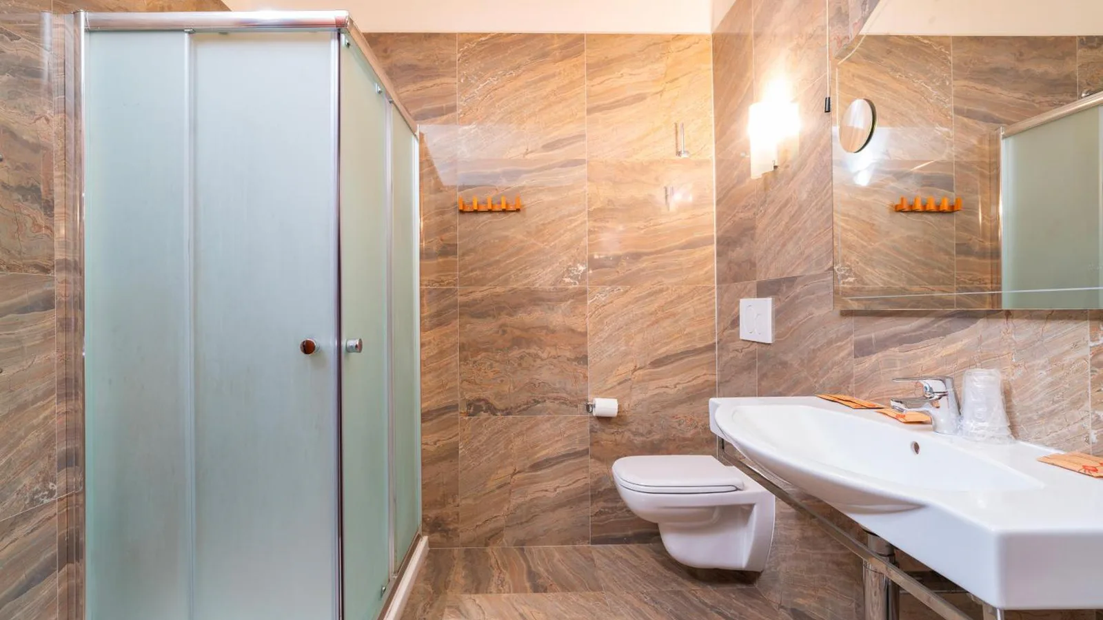Hotel Tirreno · 5