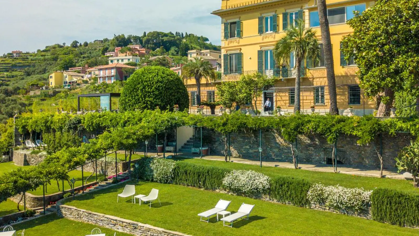 Villa Riviera Resort · 1