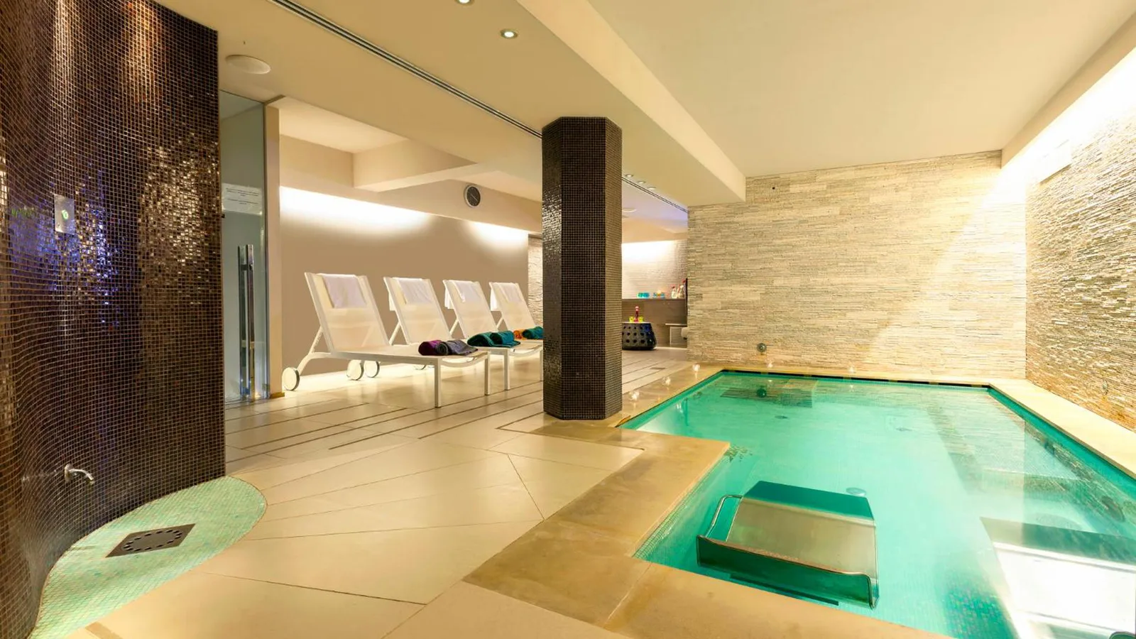 Europa Hotel Design Spa 1877 · 3