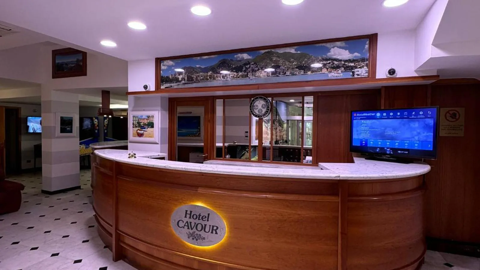 Hotel Cavour · 4