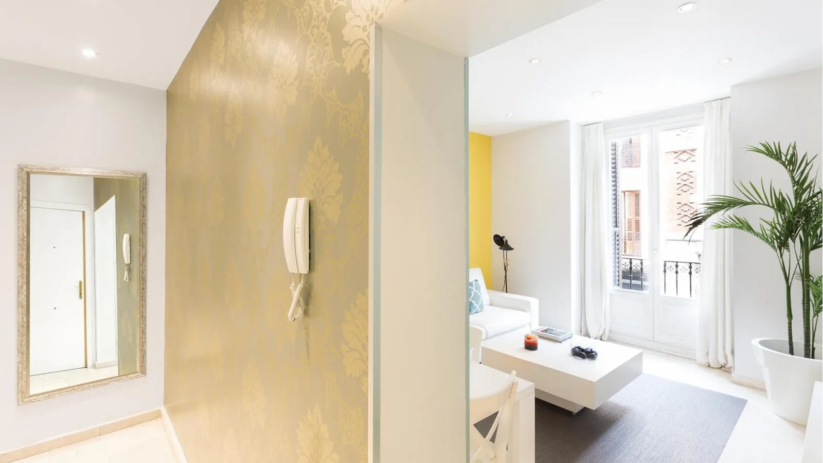 Carretas Apartments · 3