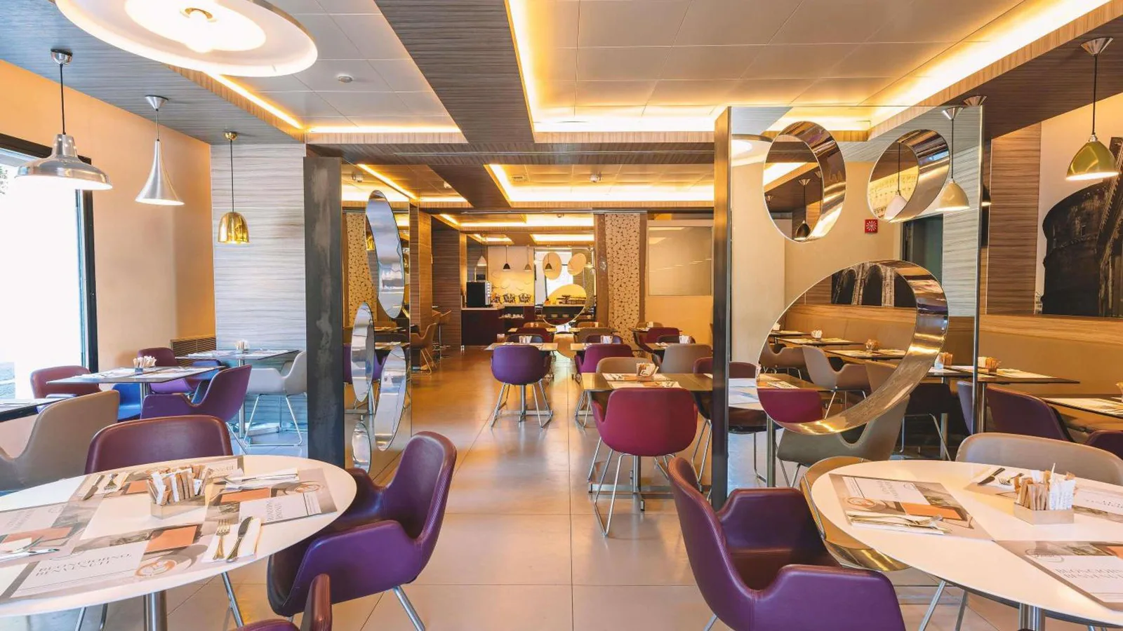 Mercure Roma Centro Colosseo · 3