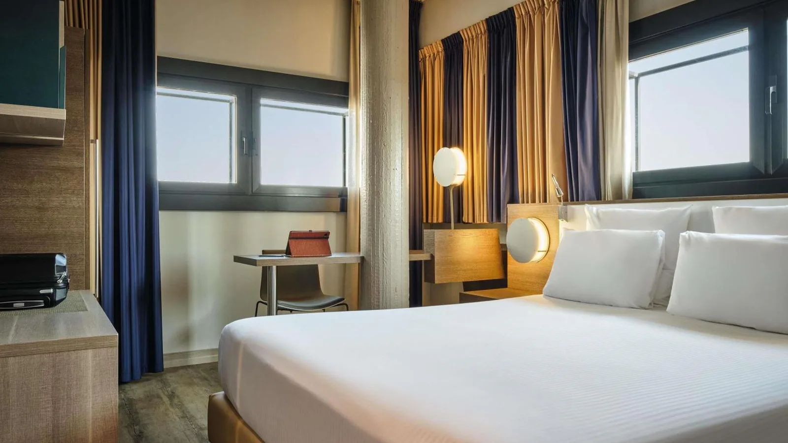 Mercure Roma Centro Colosseo · 4