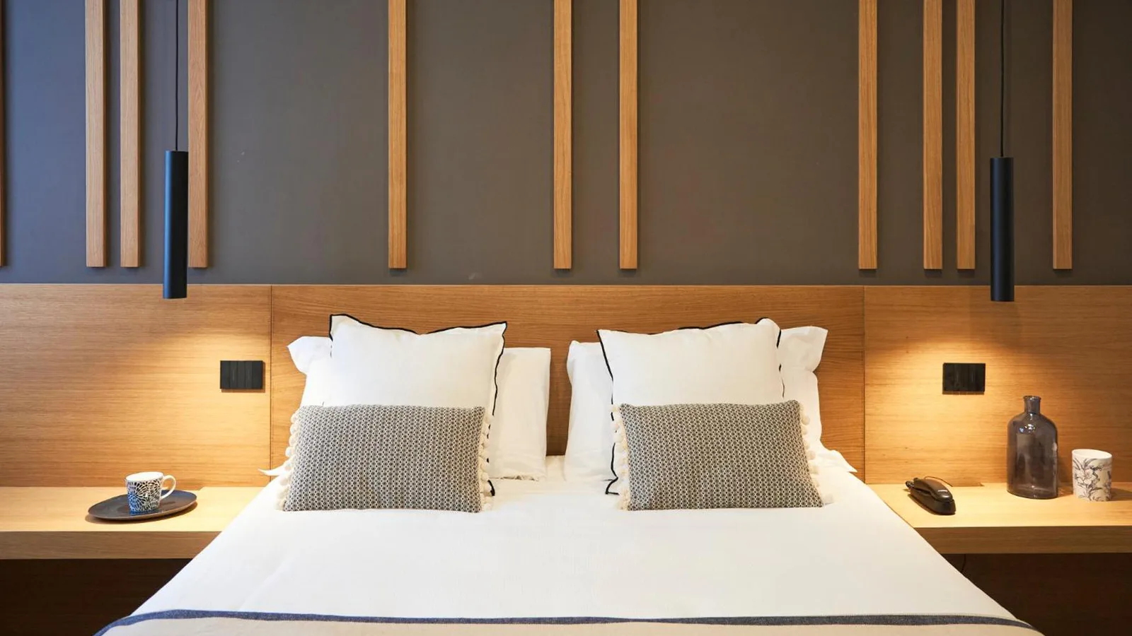 Central Lodge Hotel · 3