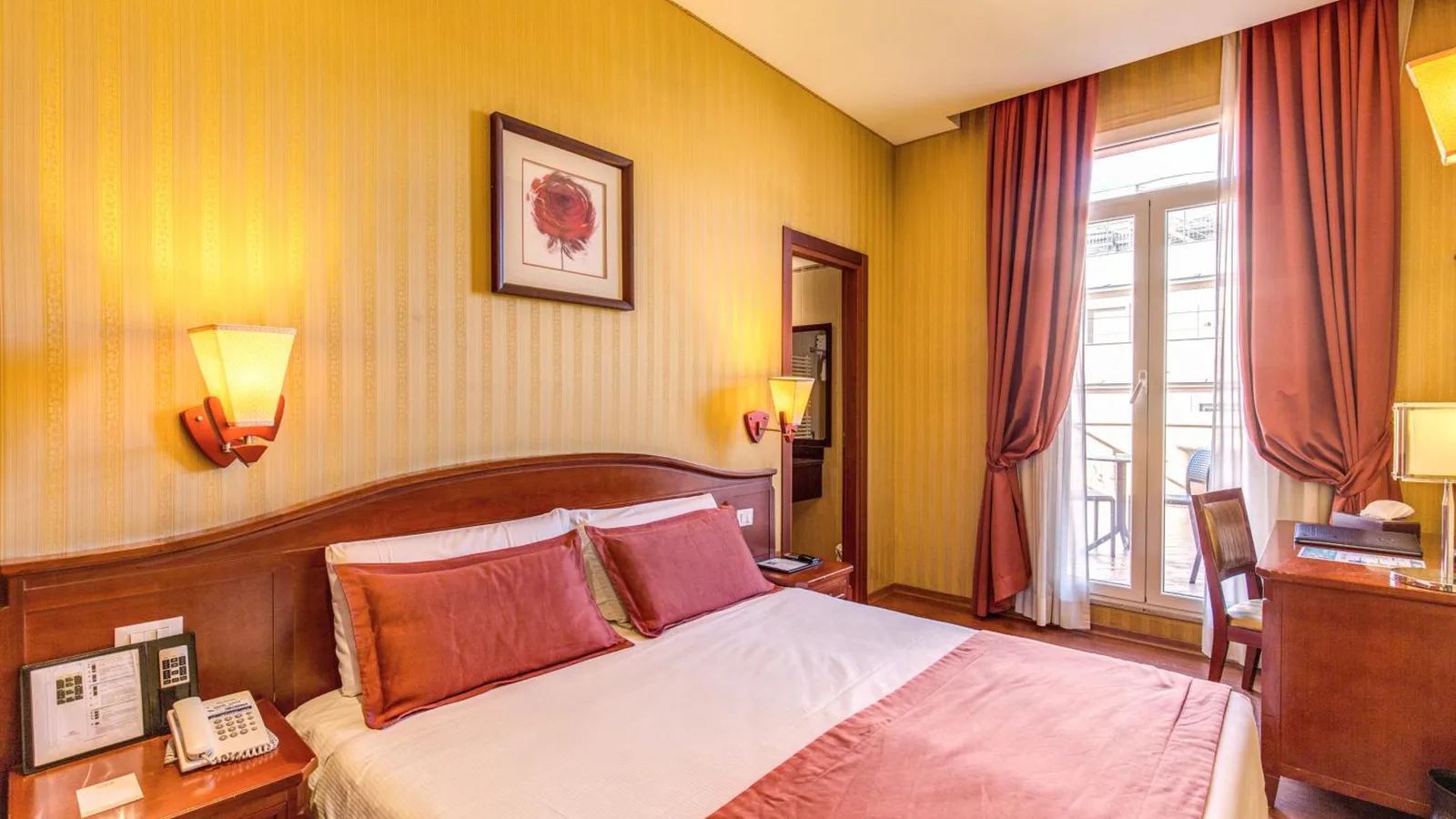 Augusta Lucilla Palace · 4