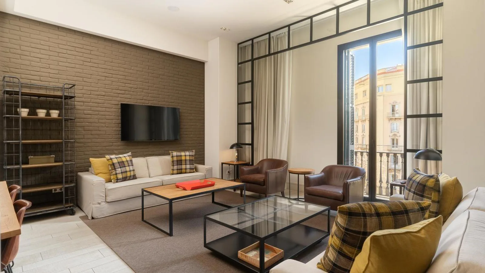 Midtown Apartments · 3