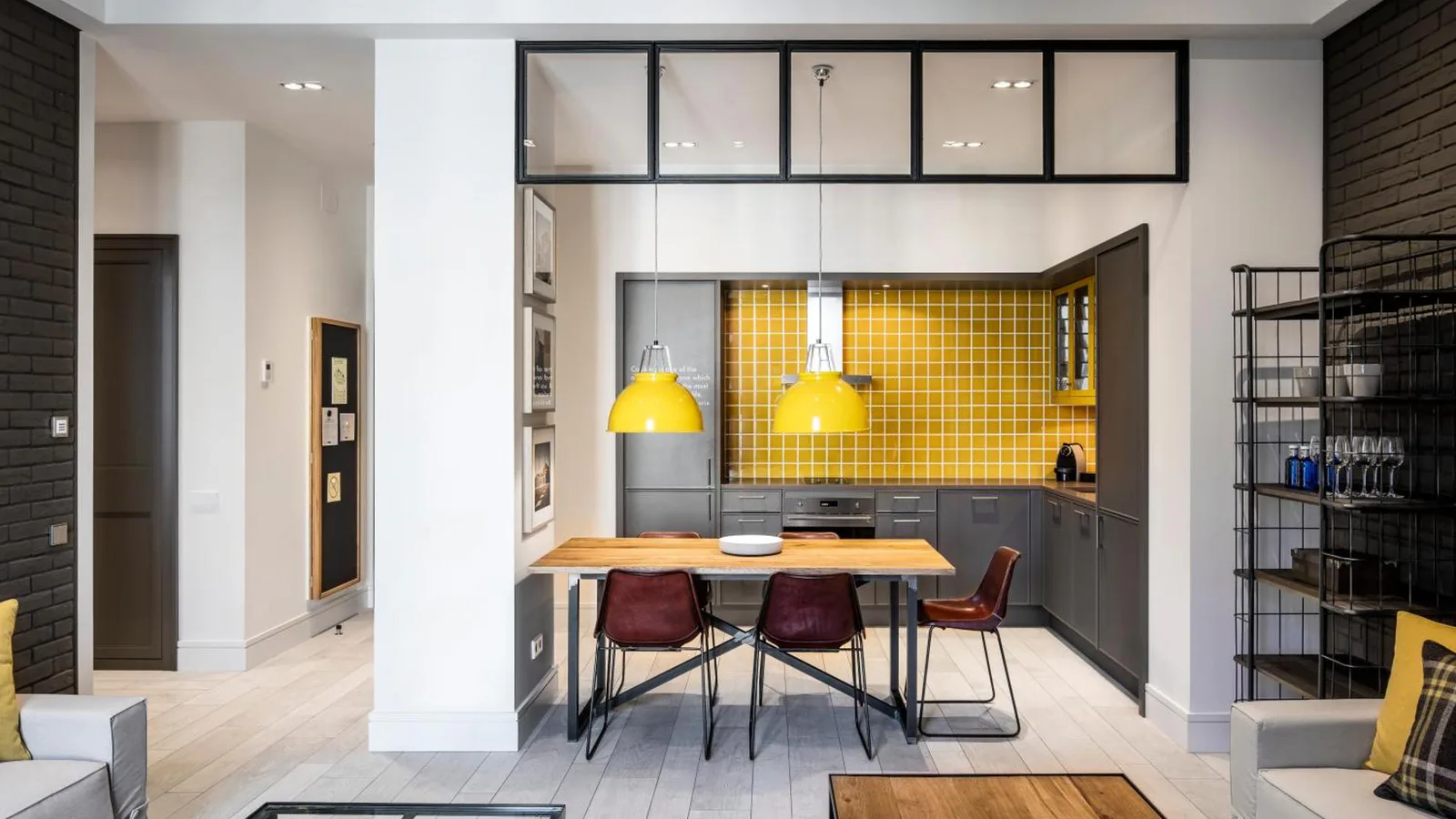 Midtown Apartments · 4