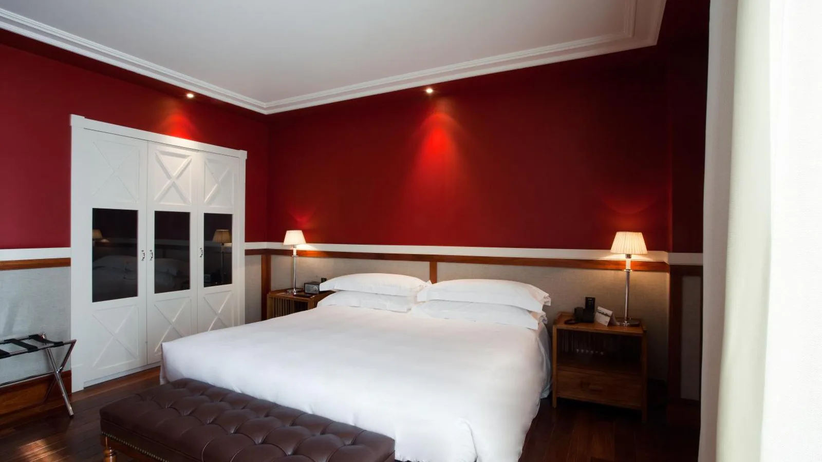Hotel 1898 · 5