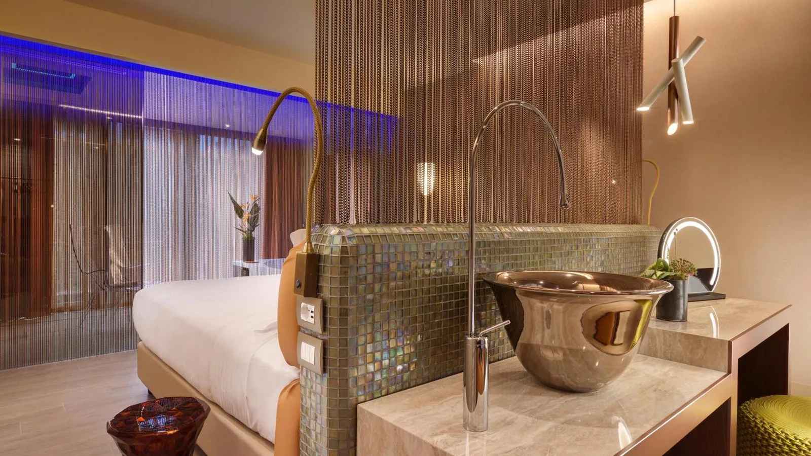Milan Suite Hotel · 4