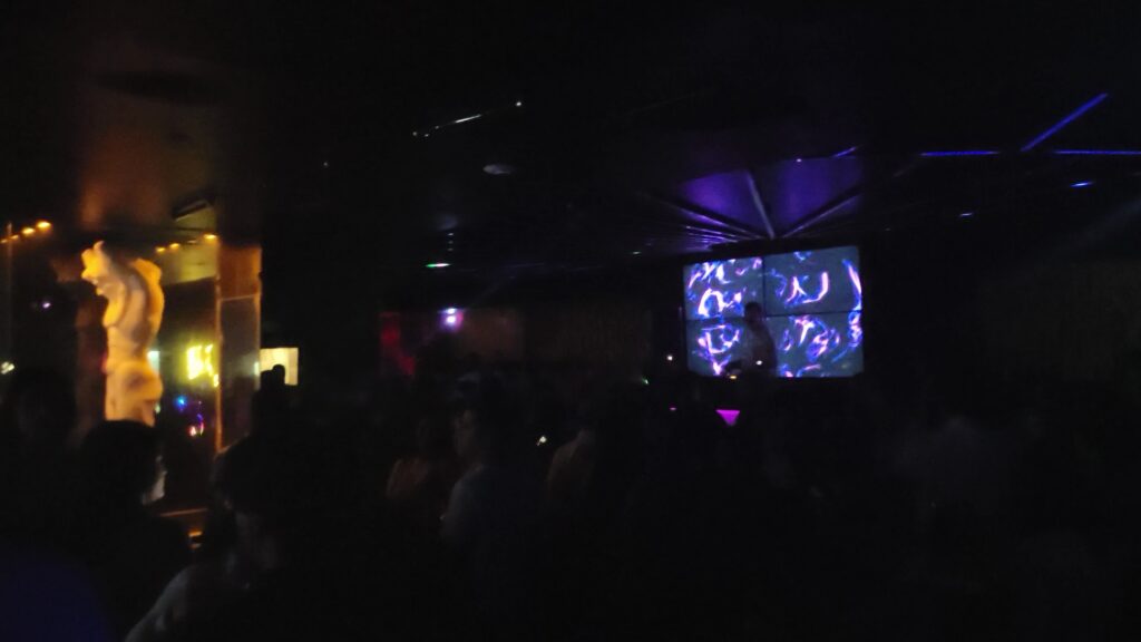 1900 Night Life, a unos 2.4 km de Tibisay Hotel Boutique Margarita