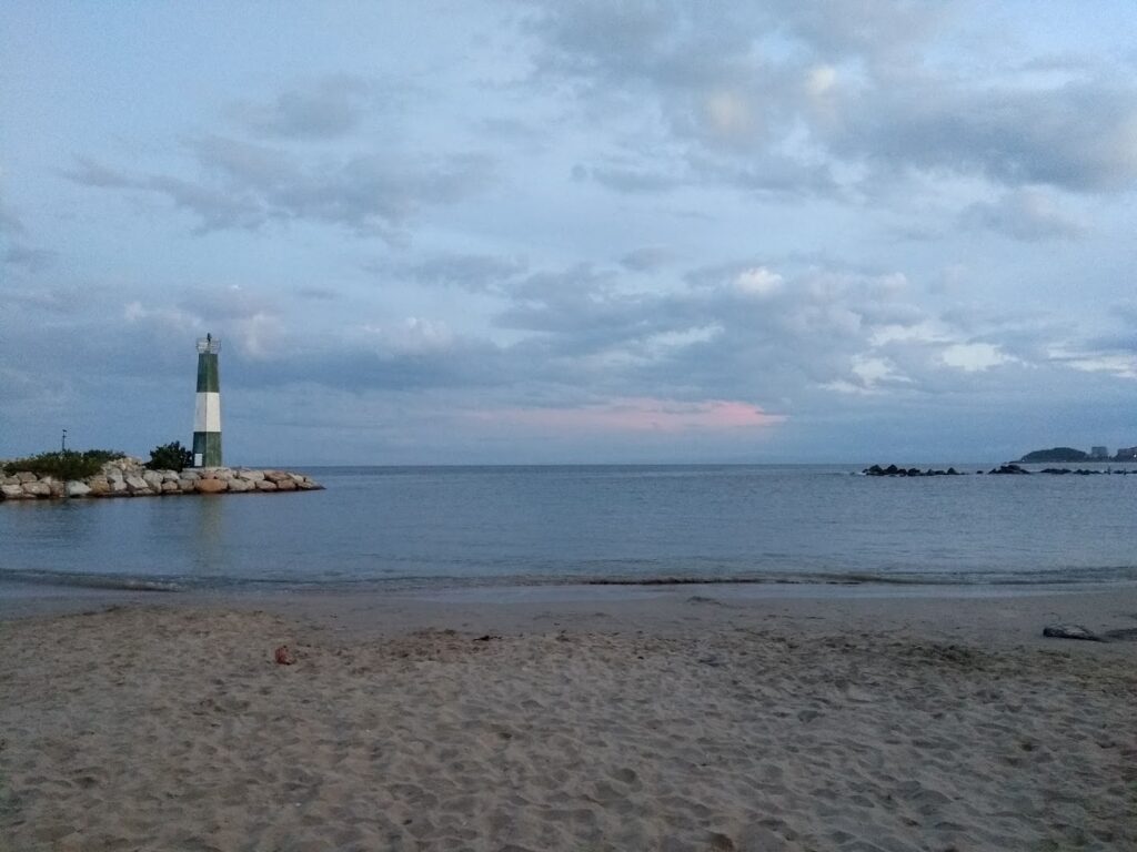 Playa Bayside, a unos 650 m de Venetur Hotel